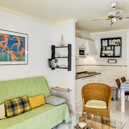 Els Pins Appartement *