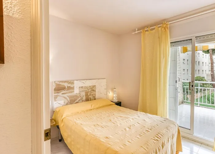 Els Pins Apartamento *